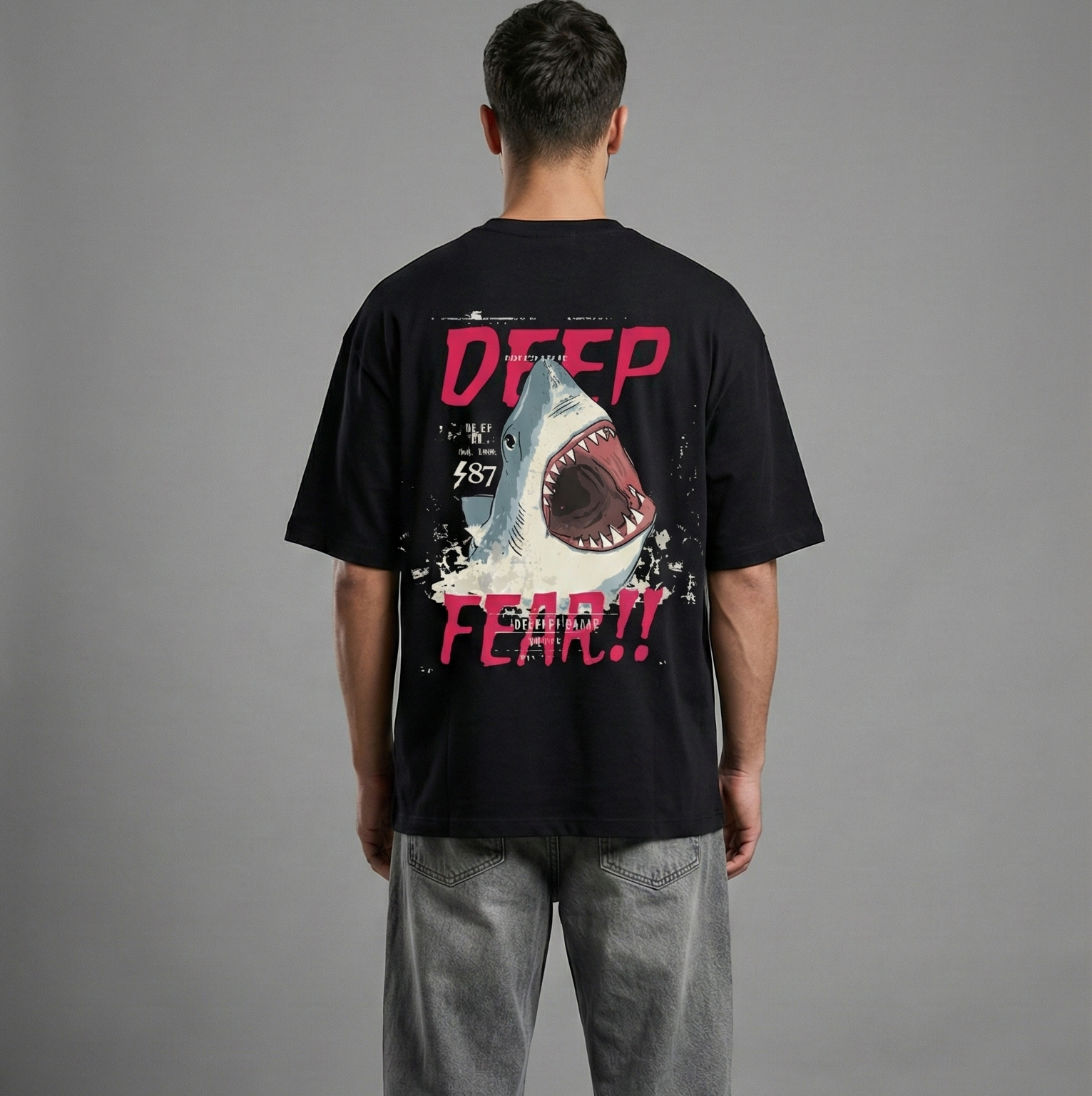 Deep Shark Fear: The Shark: Unisex Oversized Smockey Tee