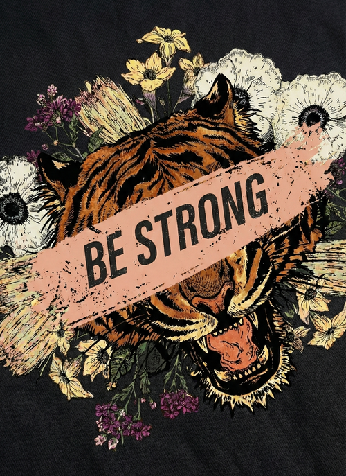 Be Strong: Oversized Smockey Tee